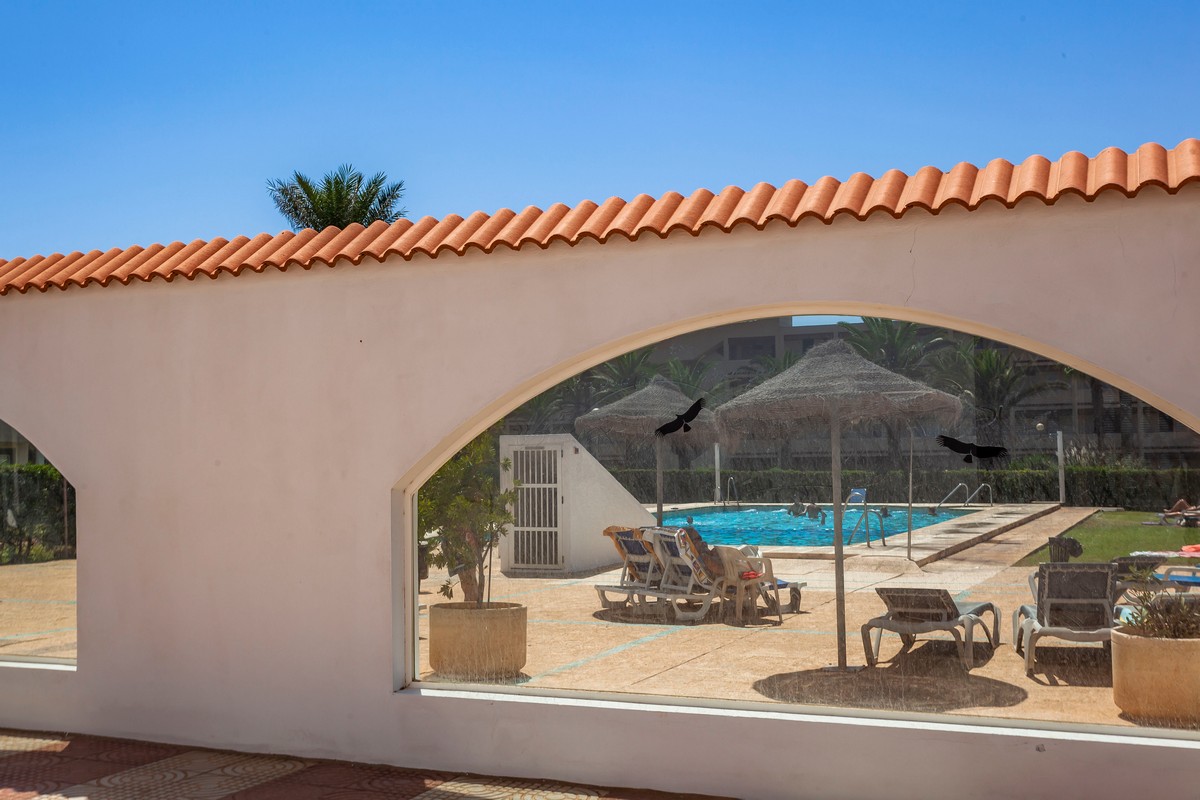 Apartment with sea views, ‘Club Tropicana’ complex, beachfront