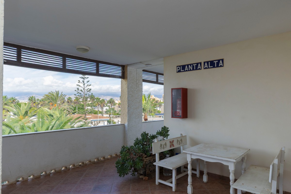 Apartment with sea views, ‘Club Tropicana’ complex, beachfront