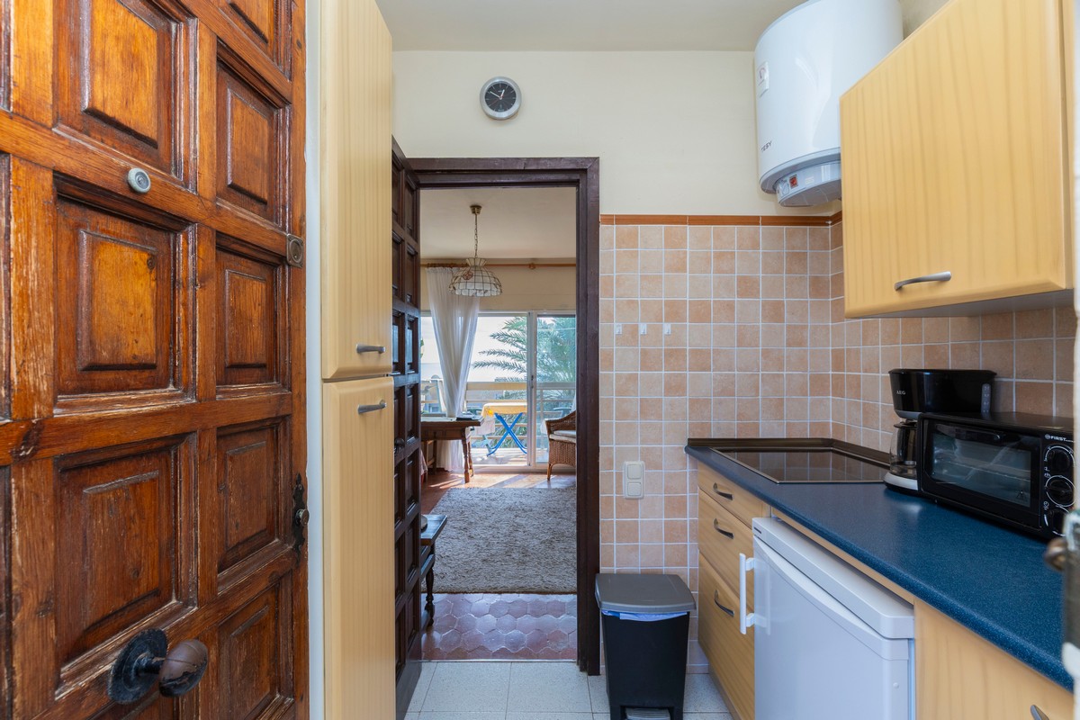 Apartment with sea views, ‘Club Tropicana’ complex, beachfront