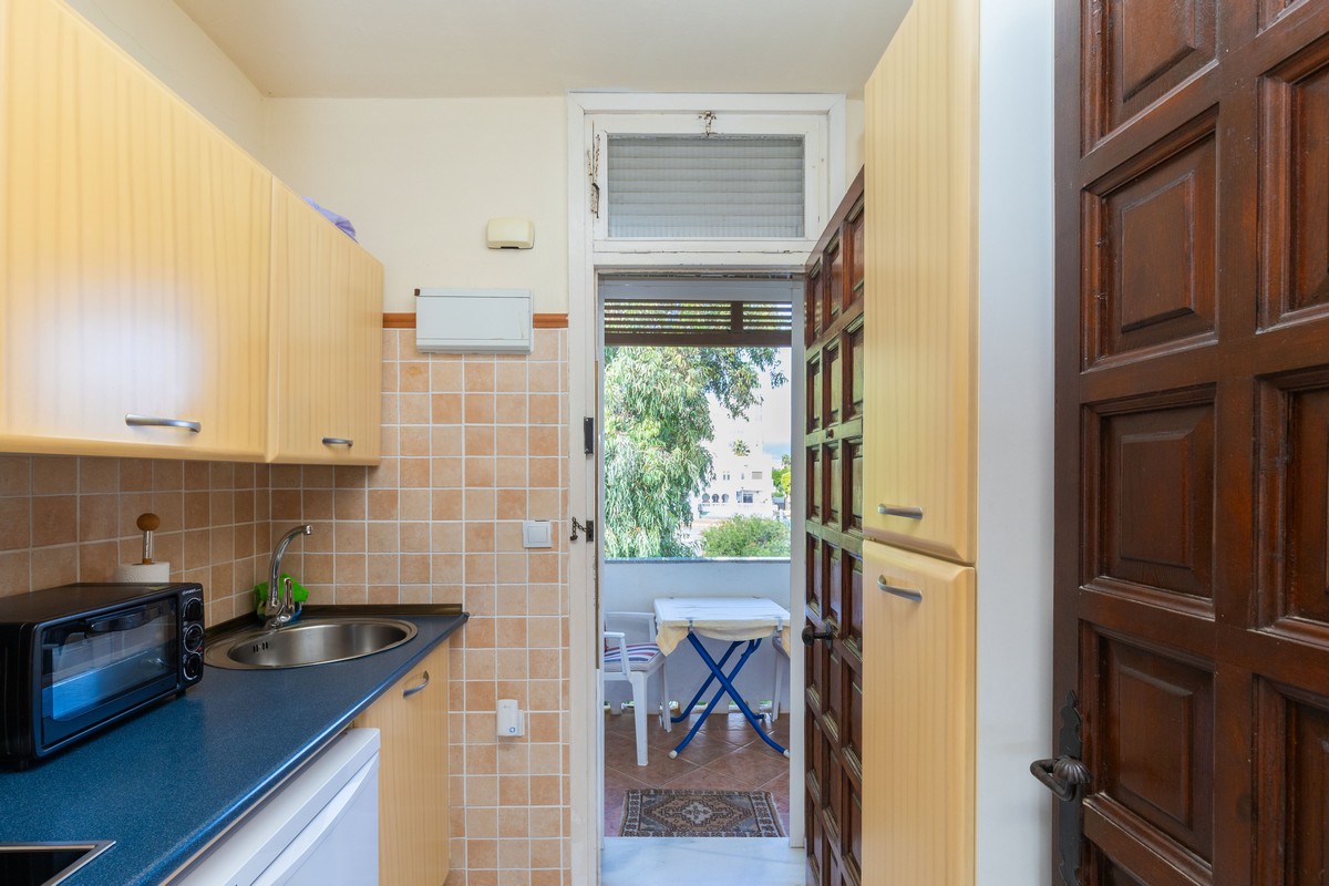 Apartment with sea views, ‘Club Tropicana’ complex, beachfront