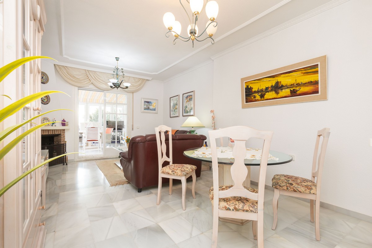 Ático frente al mar, Playa de la Bajadilla, Urb. Roquetas de Mar