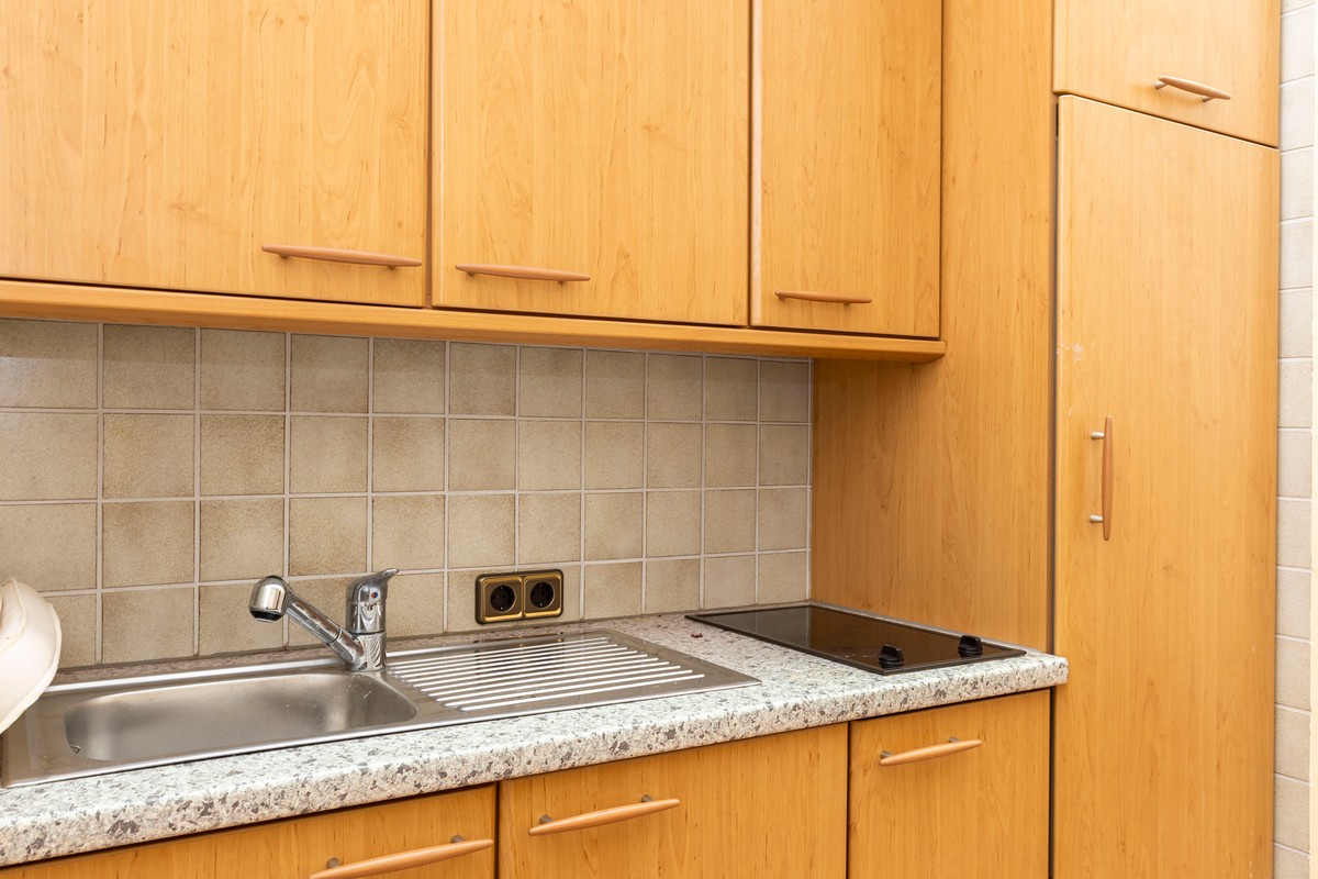 Extraordinary detached villa with independent flat and sea views