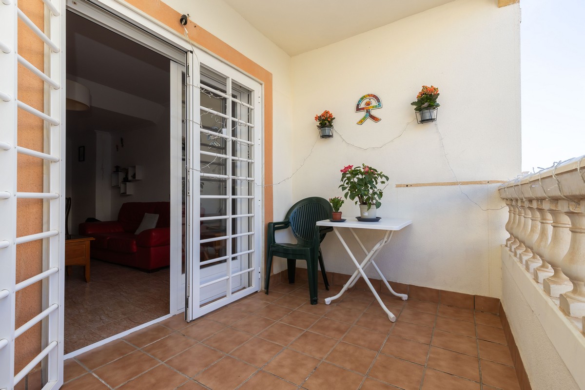 Geräumige 3-Schlafzimmer-Wohnung im Maracay-Komplex