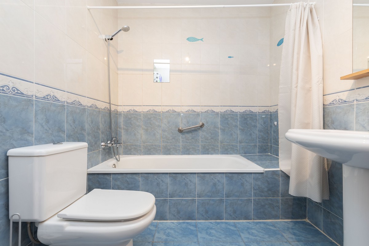 Geräumige 3-Schlafzimmer-Wohnung im Maracay-Komplex