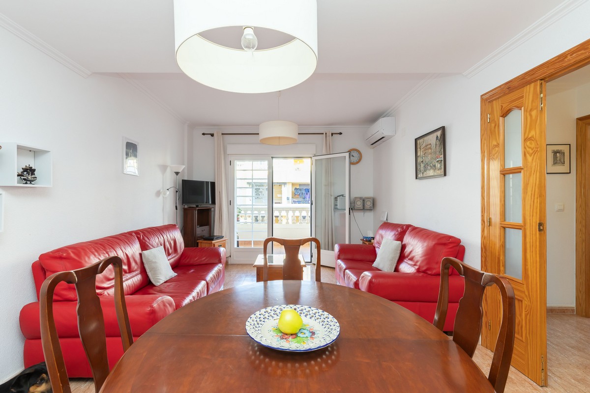 Geräumige 3-Schlafzimmer-Wohnung im Maracay-Komplex