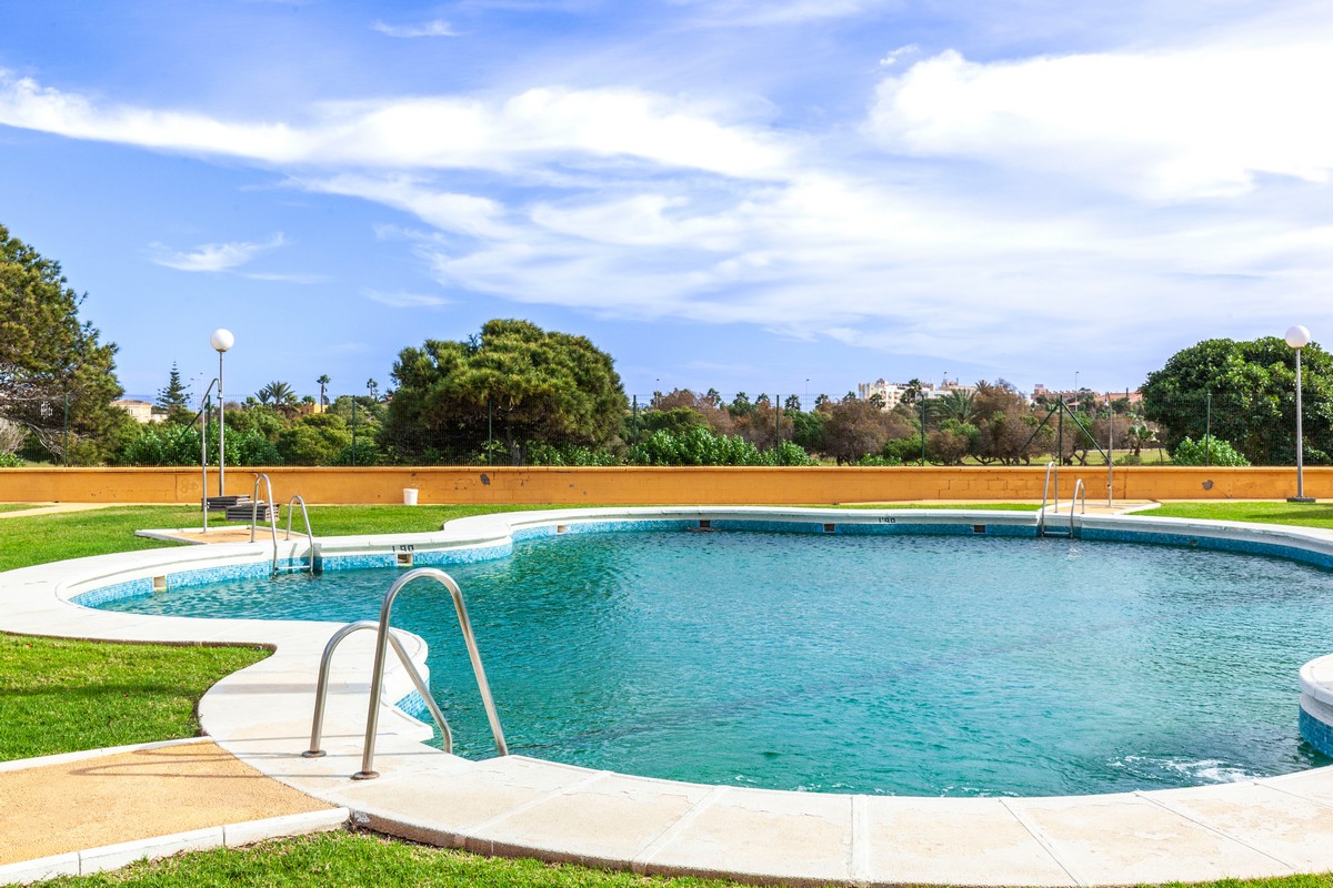 Atractivo y amplio apartamento, Complejo Pelicanos Golf & Beach II