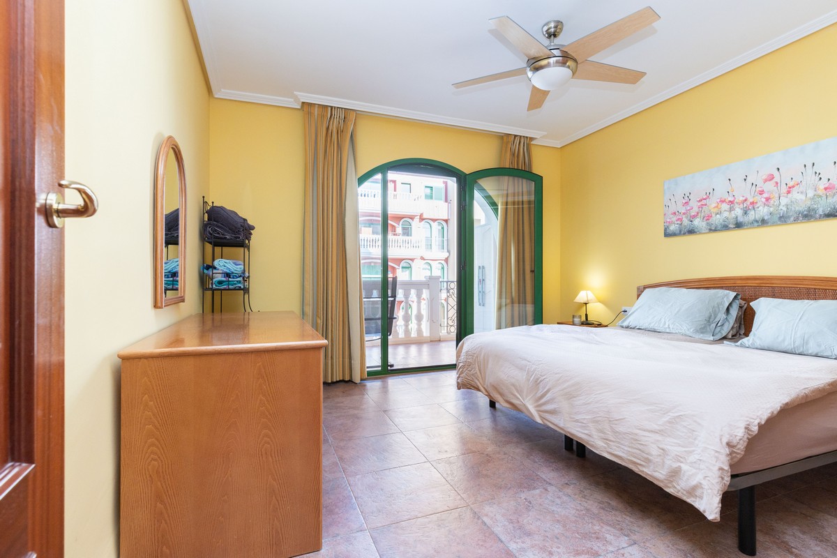 Amplio apartamento en Palazzo Vivaldi, Urb. Las Salinas