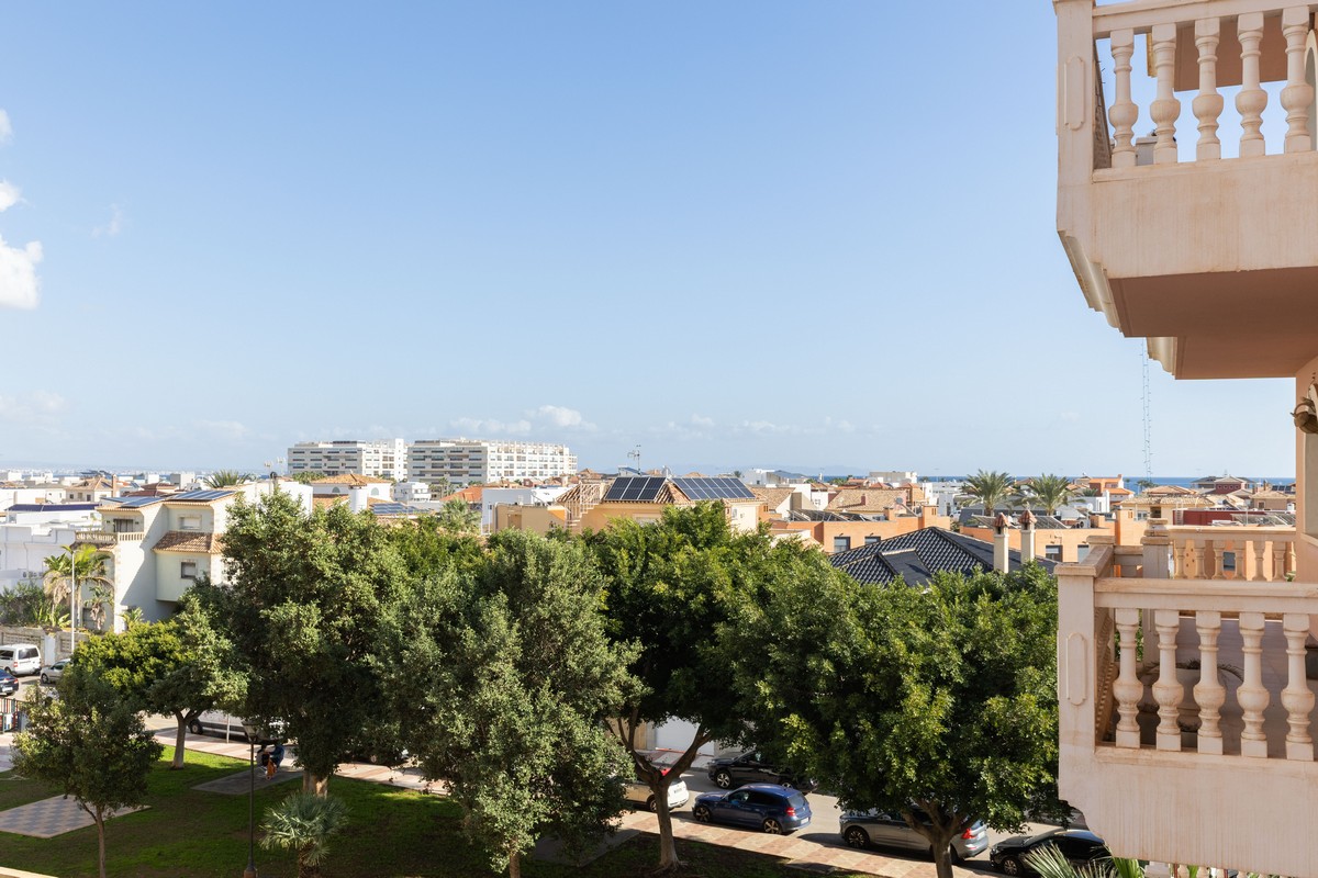 Amplio apartamento en Palazzo Vivaldi, Urb. Las Salinas