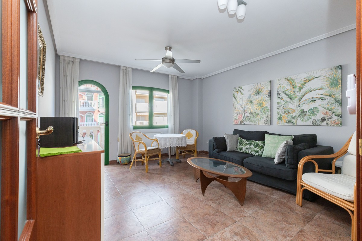 Amplio apartamento en Palazzo Vivaldi, Urb. Las Salinas