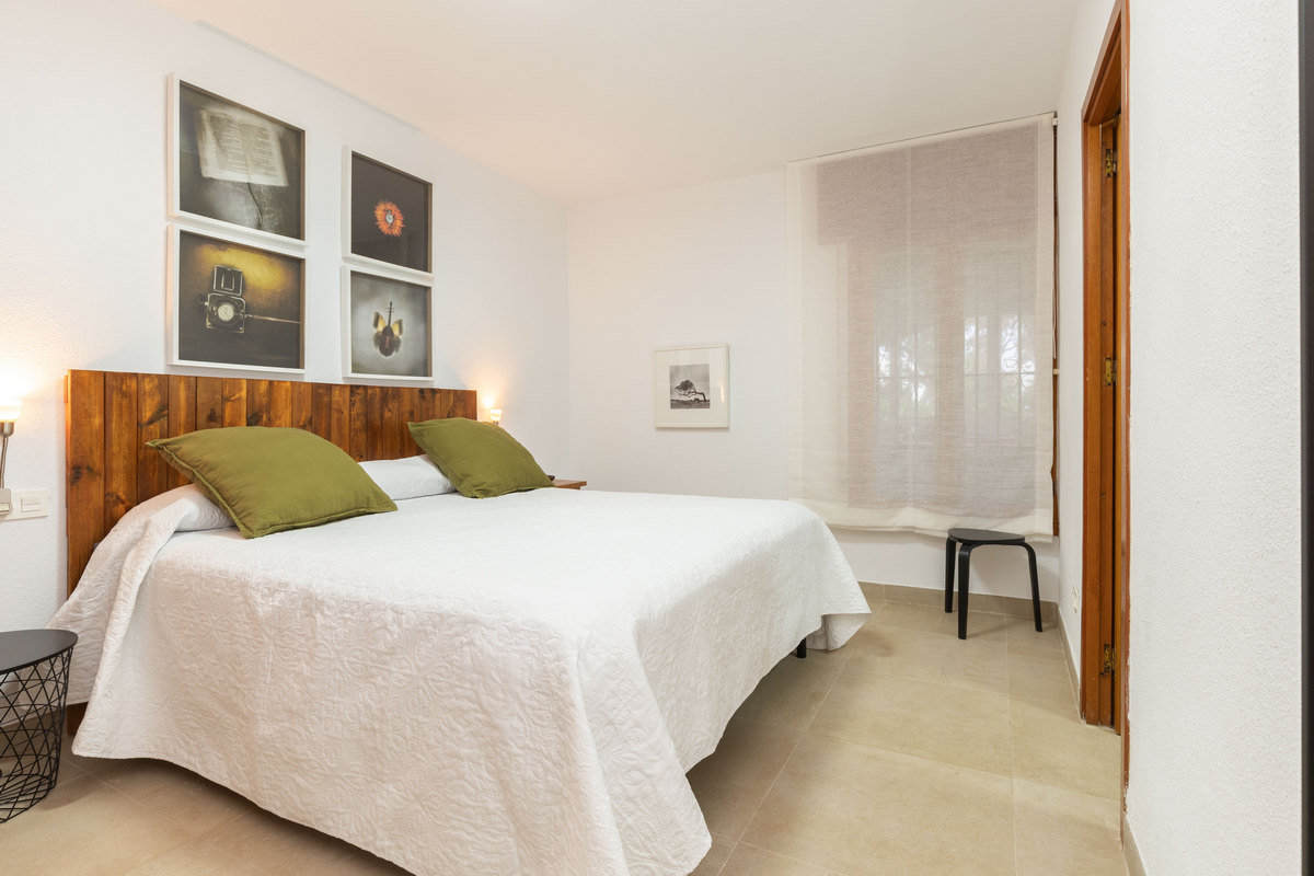 Chalet independiente en una sola planta con 839 m² de parcela junto al mar