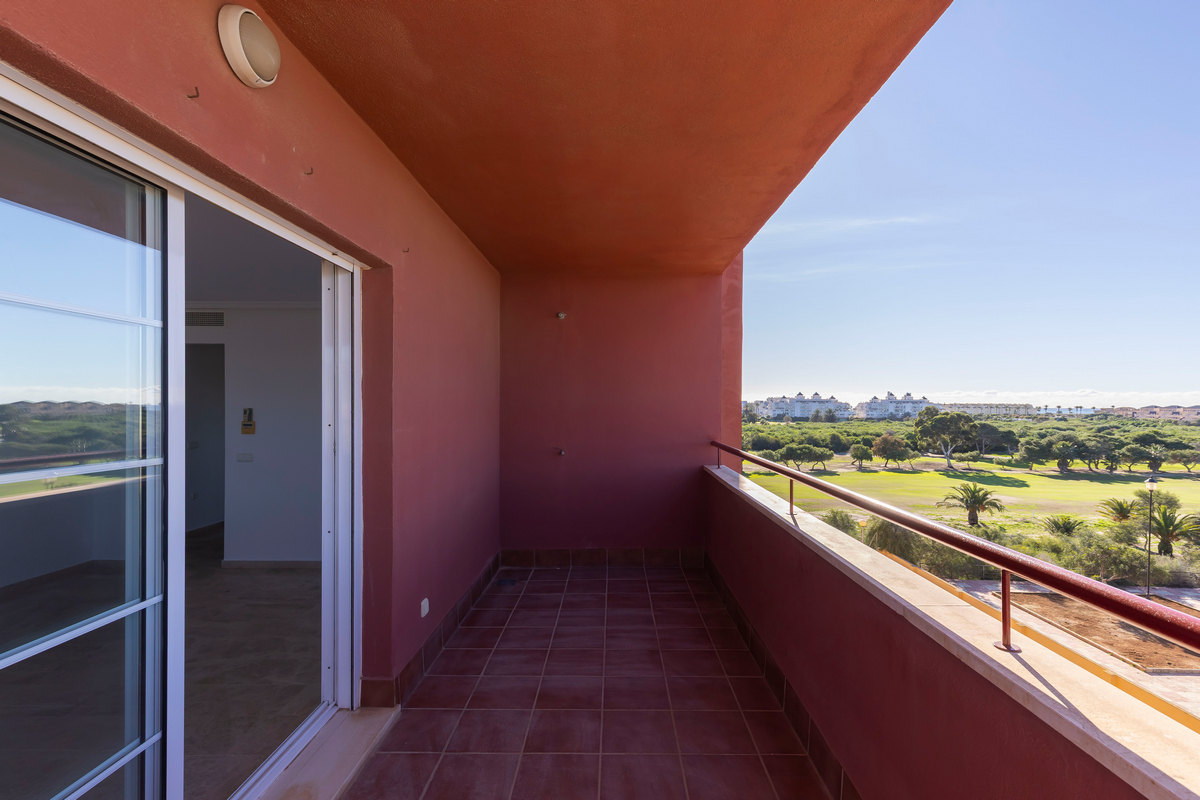 Spazioso appartamento con 3 camere da letto vicino al campo da golf