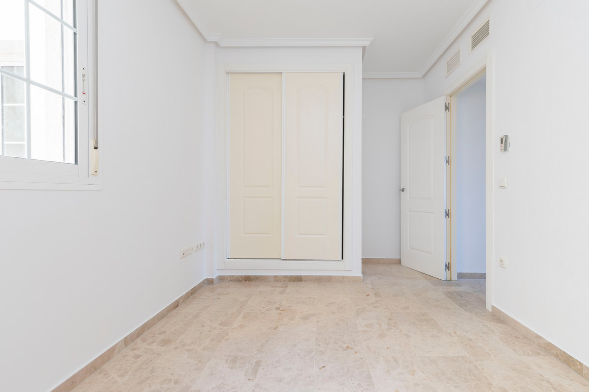 Spazioso appartamento con 3 camere da letto vicino al campo da golf