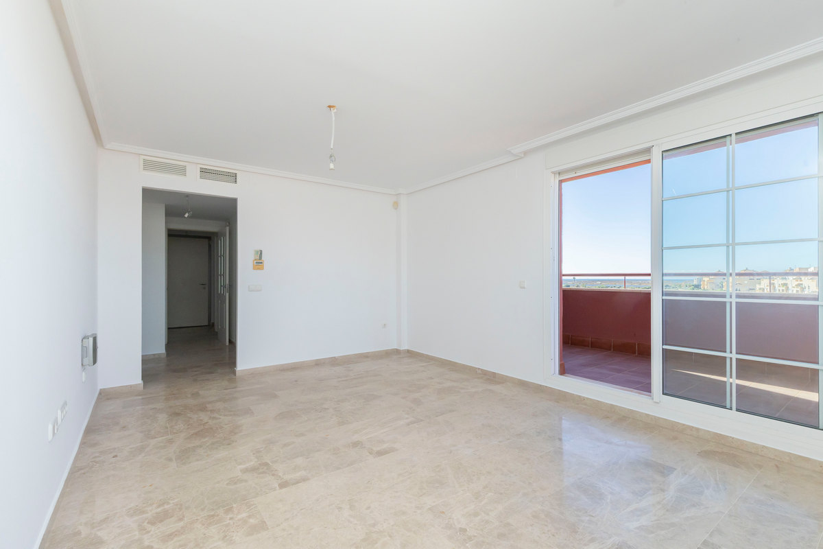 Spazioso appartamento con 3 camere da letto vicino al campo da golf