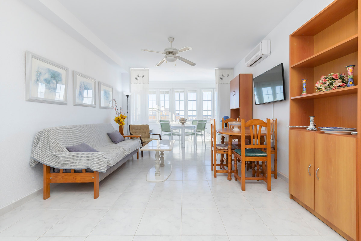 Helles Apartment mit 3 Schlafzimmern und Meerblick im Gebäude Atalaya