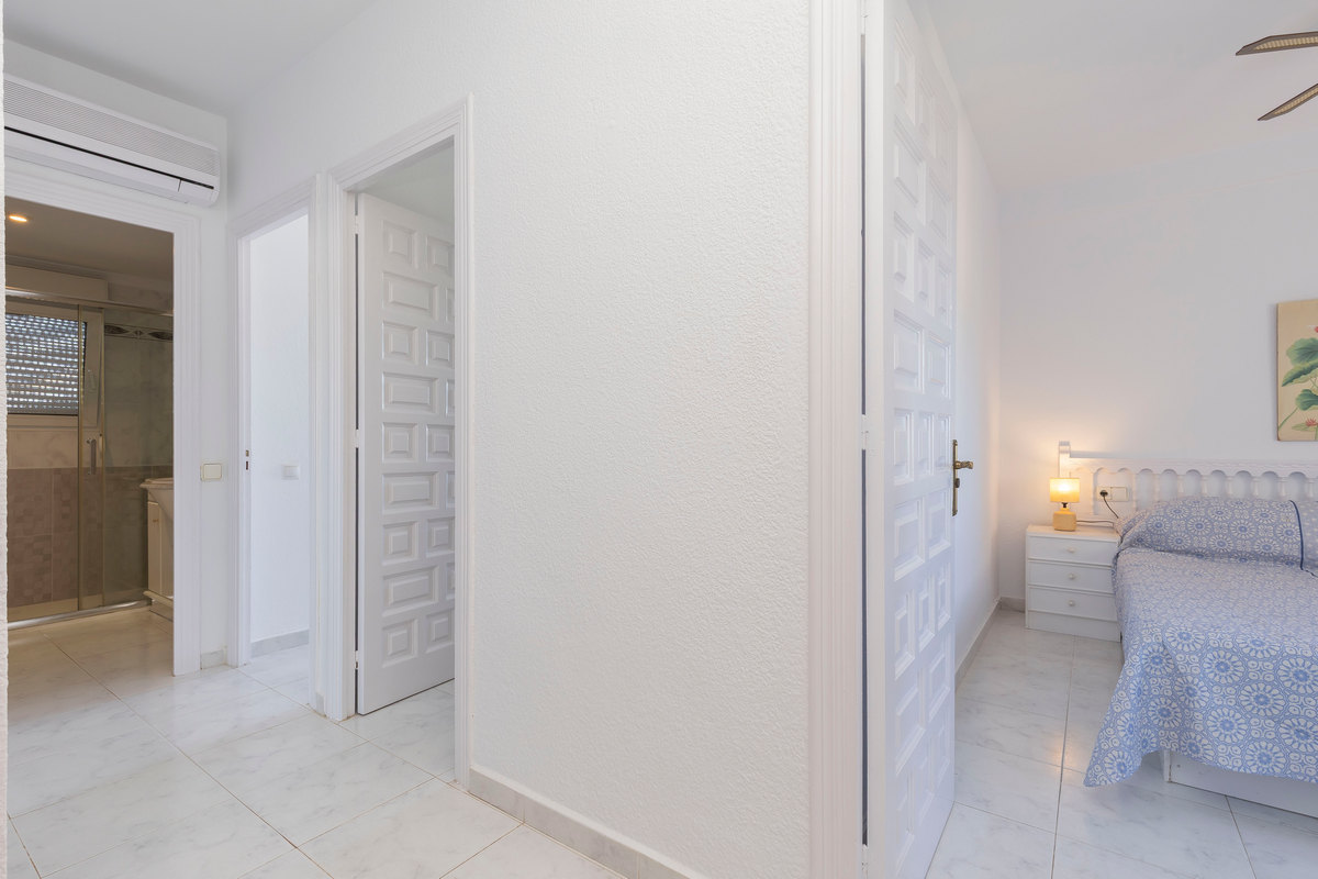 Helles Apartment mit 3 Schlafzimmern und Meerblick im Gebäude Atalaya