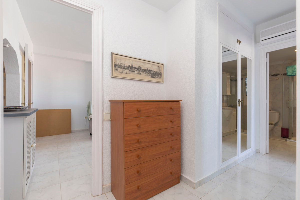 Helles Apartment mit 3 Schlafzimmern und Meerblick im Gebäude Atalaya