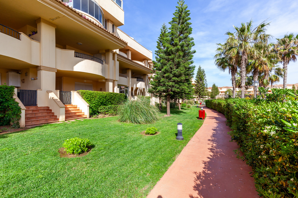 Magnifico appartamento in 1ª linea di spiaggia, Complesso Villa Romana