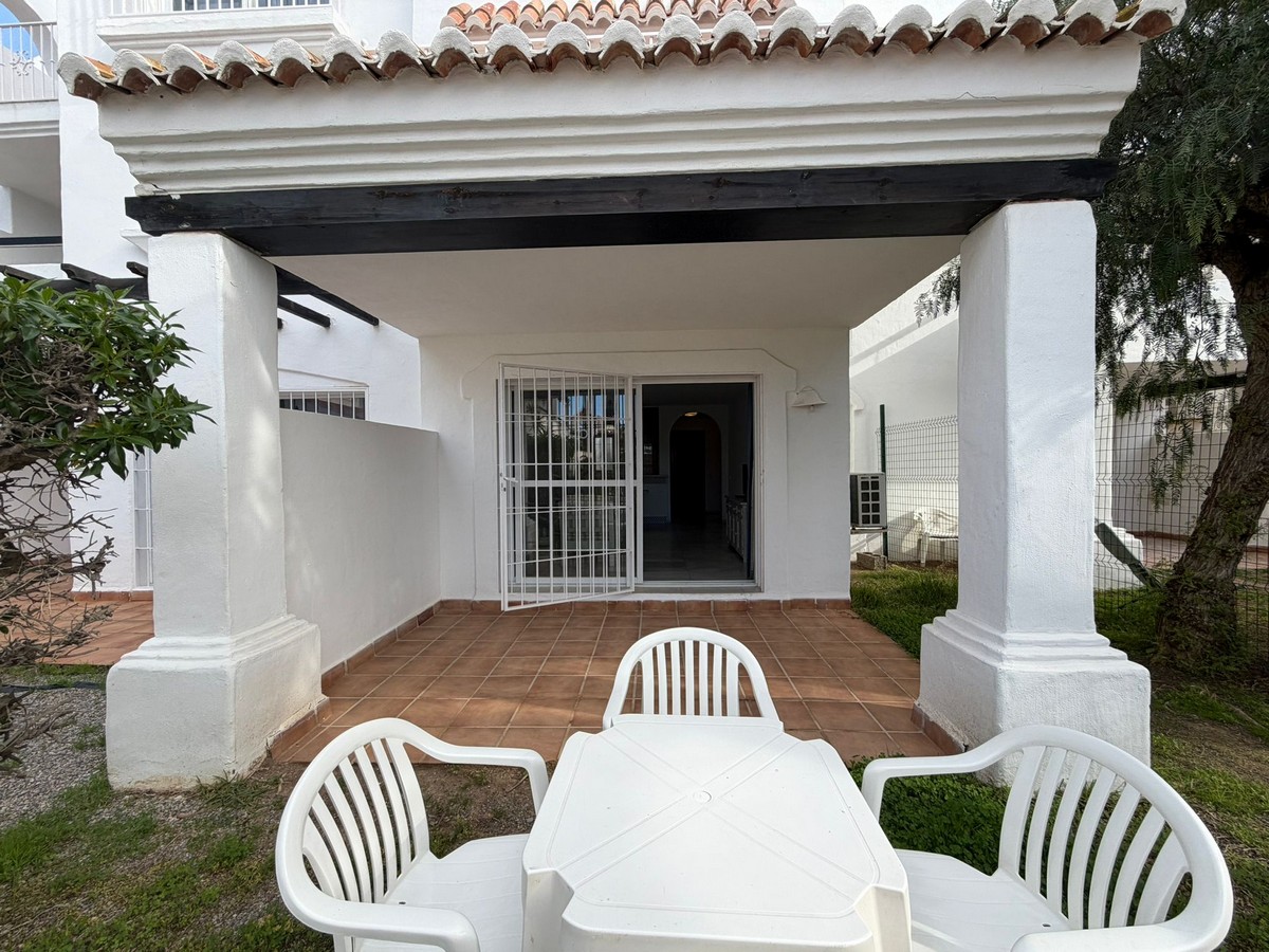 Appartement au rez-de-chaussée avec jardin, Complexe Golf Center Pueblo