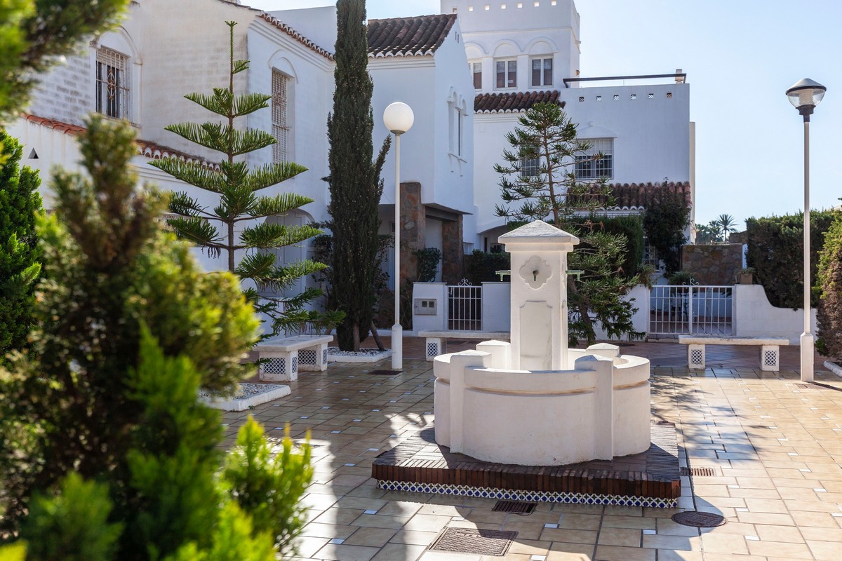 Appartement au rez-de-chaussée avec jardin, Complexe Golf Center Pueblo