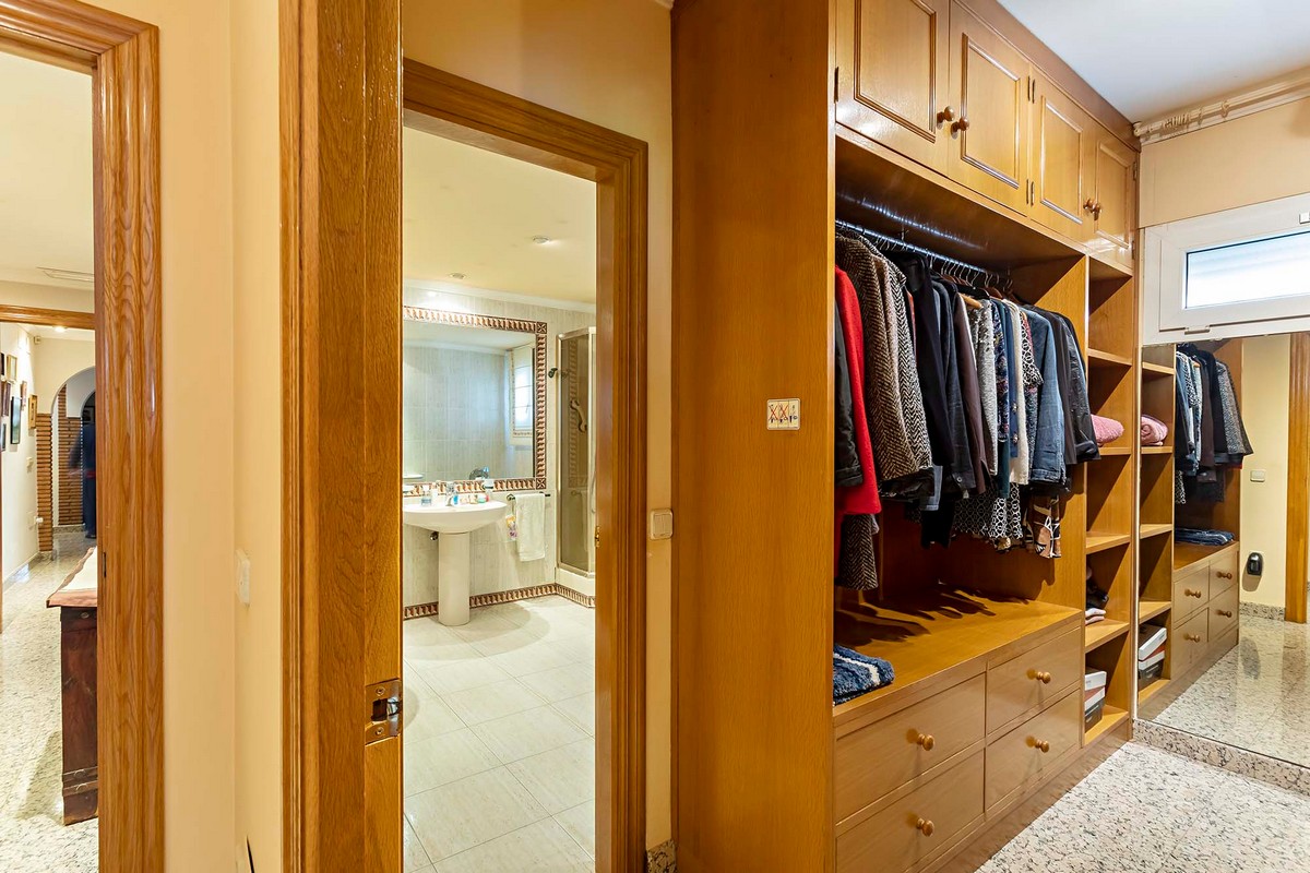 Geräumige freistehende Villa in privilegierter Lage