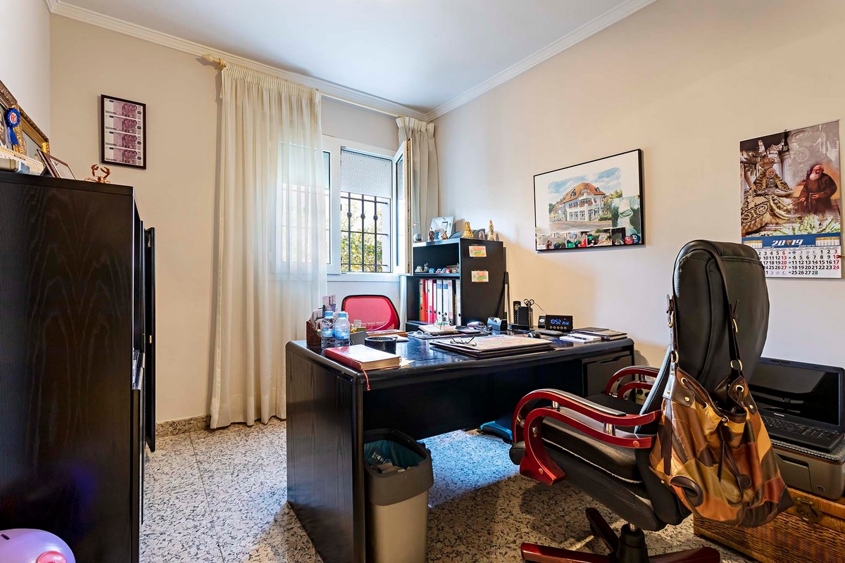 Geräumige freistehende Villa in privilegierter Lage