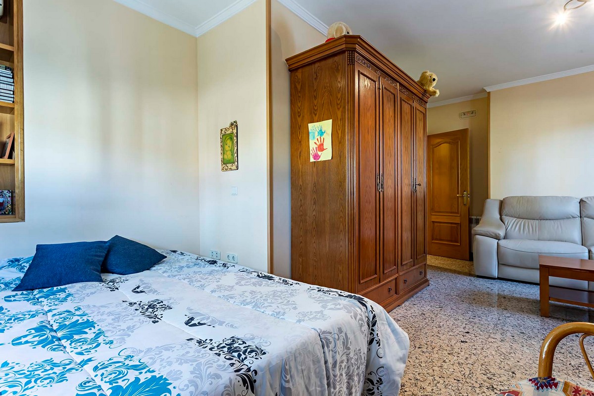 Geräumige freistehende Villa in privilegierter Lage