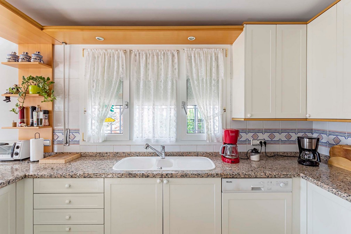 Geräumige freistehende Villa in privilegierter Lage