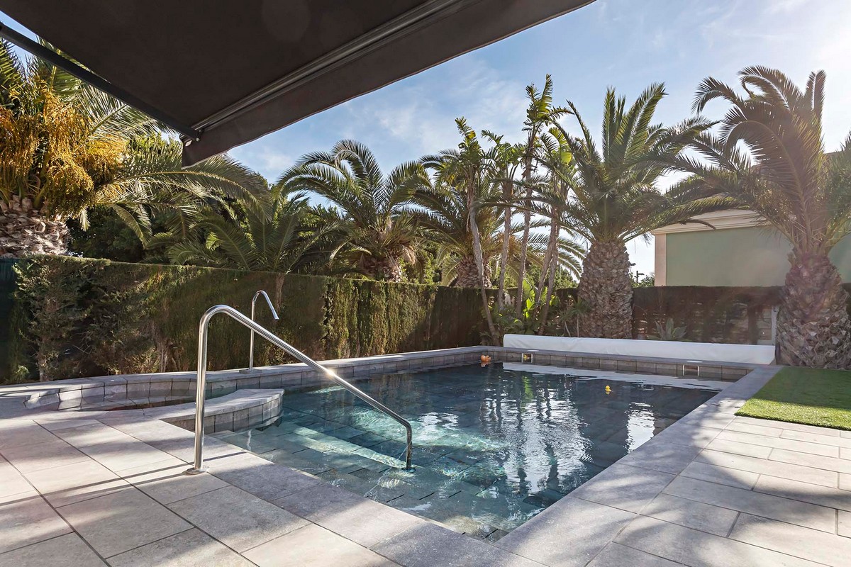 Geräumige freistehende Villa in privilegierter Lage