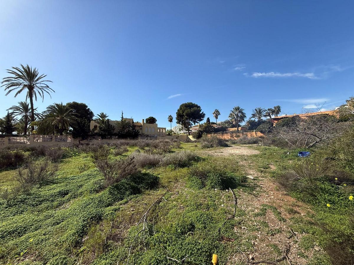 2.535 m² großes Grundstück in privilegierter Lage – Aguadulce