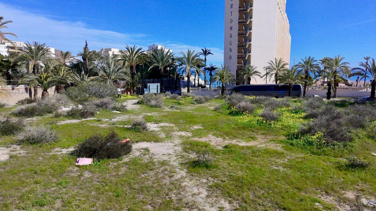 2.535 m² großes Grundstück in privilegierter Lage – Aguadulce