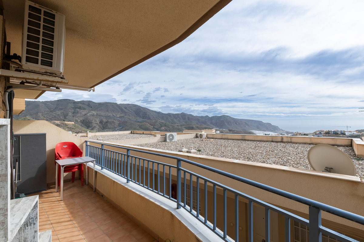 Acogedor apartamento listo para entrar a vivir en La Envía Golf