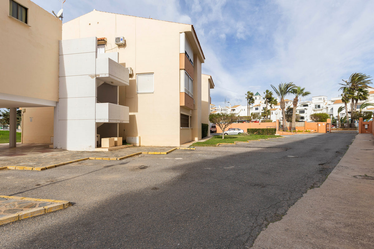 Apartamento en primera línea de playa, Complejo Don Paco