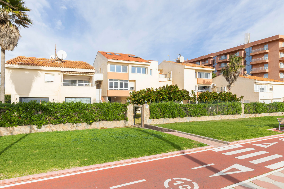 Apartamento en primera línea de playa, Complejo Don Paco