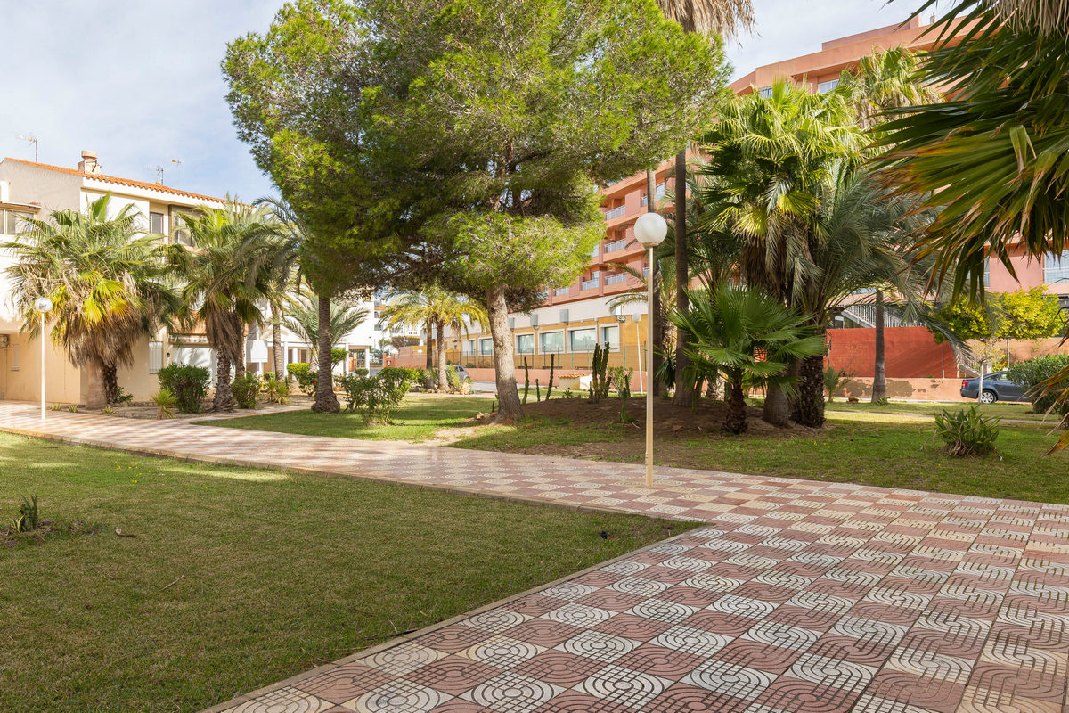 Apartamento en primera línea de playa, Complejo Don Paco