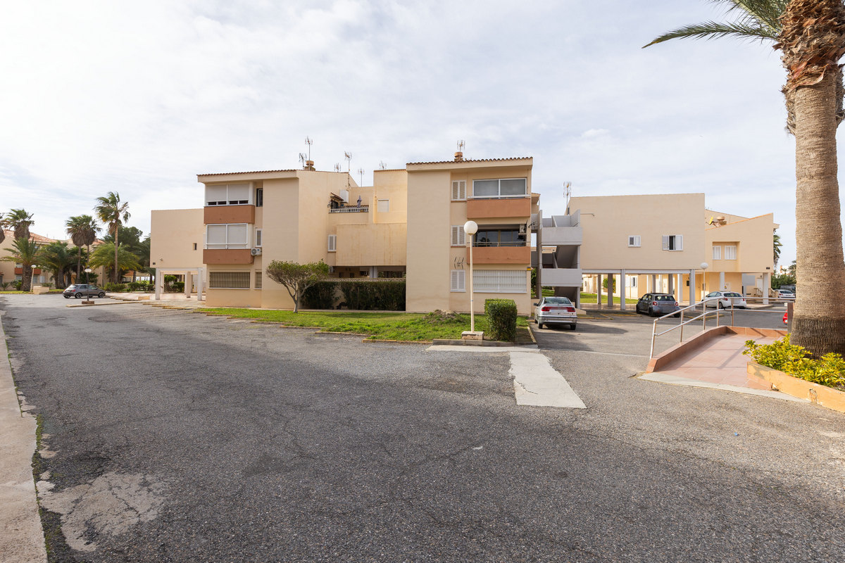 Apartamento en primera línea de playa, Complejo Don Paco