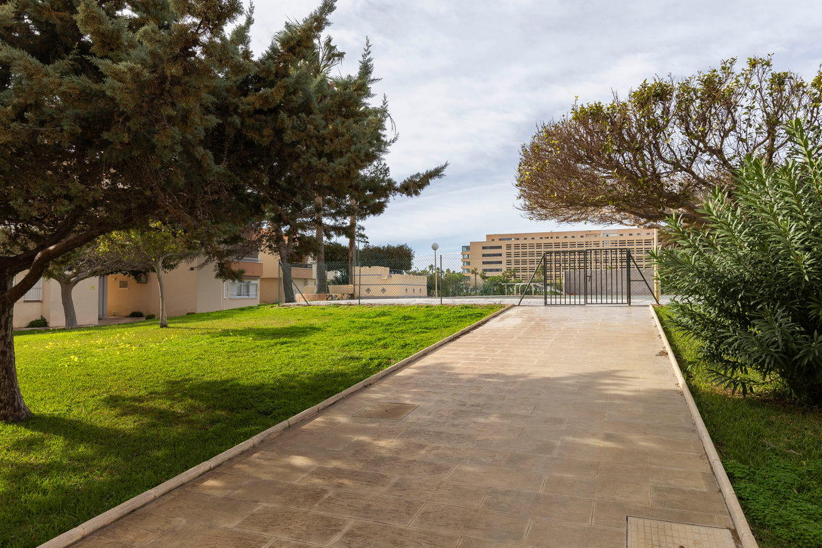 Apartamento en primera línea de playa, Complejo Don Paco