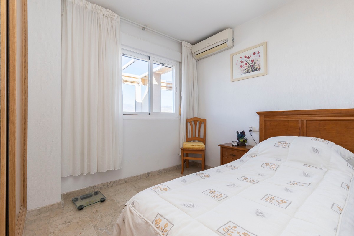 Attique Unique à Las Salinas avec Terrasse de 95 m² et Place de Parking