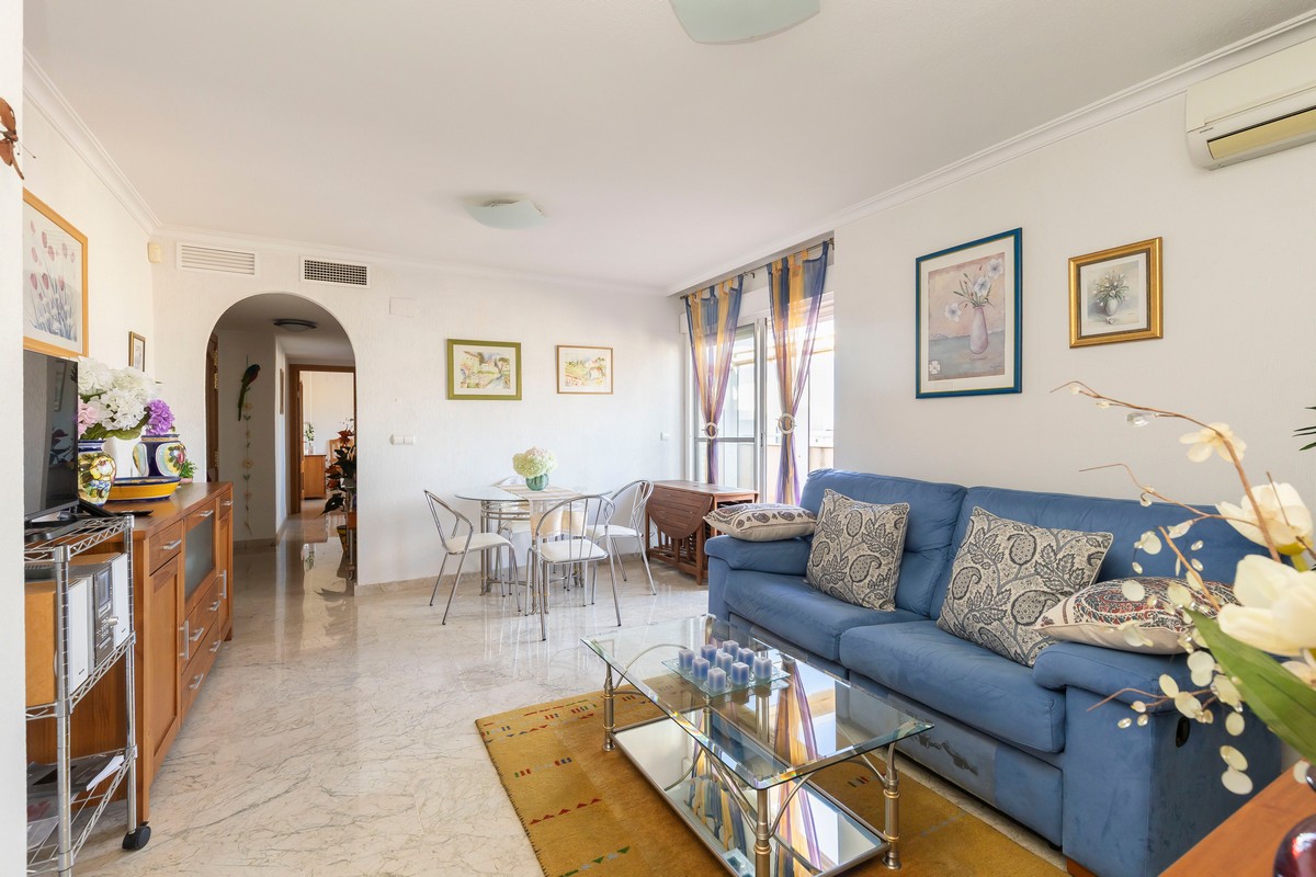 Attique Unique à Las Salinas avec Terrasse de 95 m² et Place de Parking