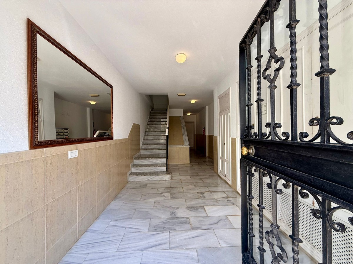 Ático con vistas al mar en Playa de la Bajadilla