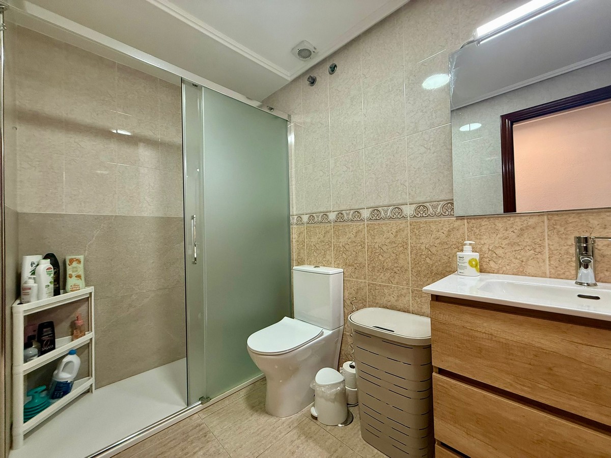 Ático con vistas al mar en Playa de la Bajadilla