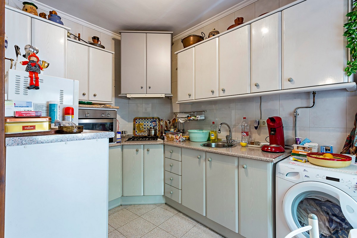 Coqueta Casa De Pueblo Con Alma Y Vistas Despejadas