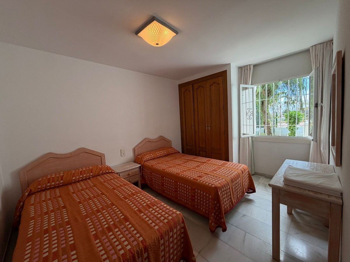 Apartamento en planta baja con jardín, Complejo Golf Center Pueblo