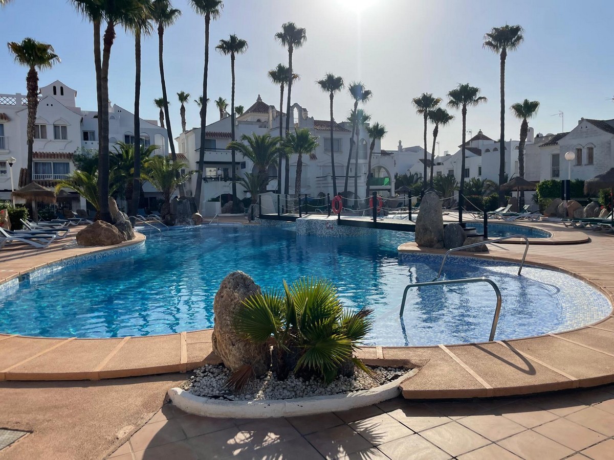 Apartamento en planta baja con jardín, Complejo Golf Center Pueblo