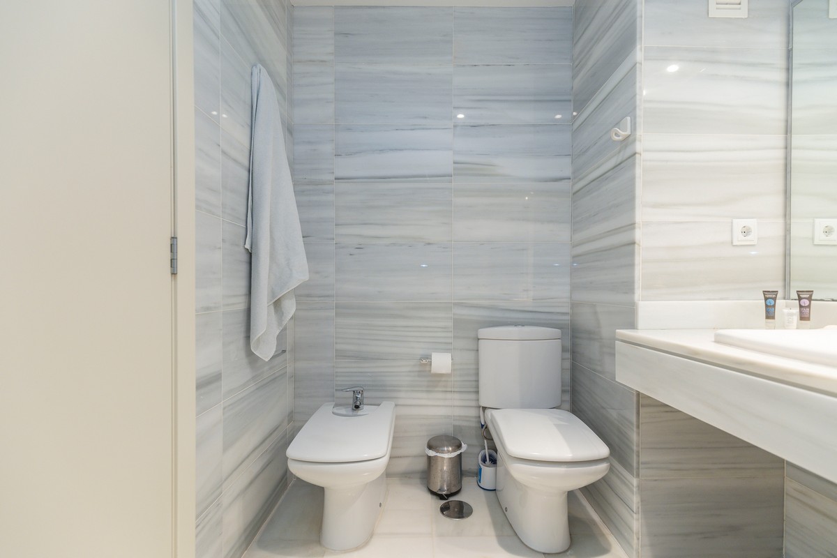 Ático listo para entrar a vivir en el complejo Agua Serena, 2ª línea de playa