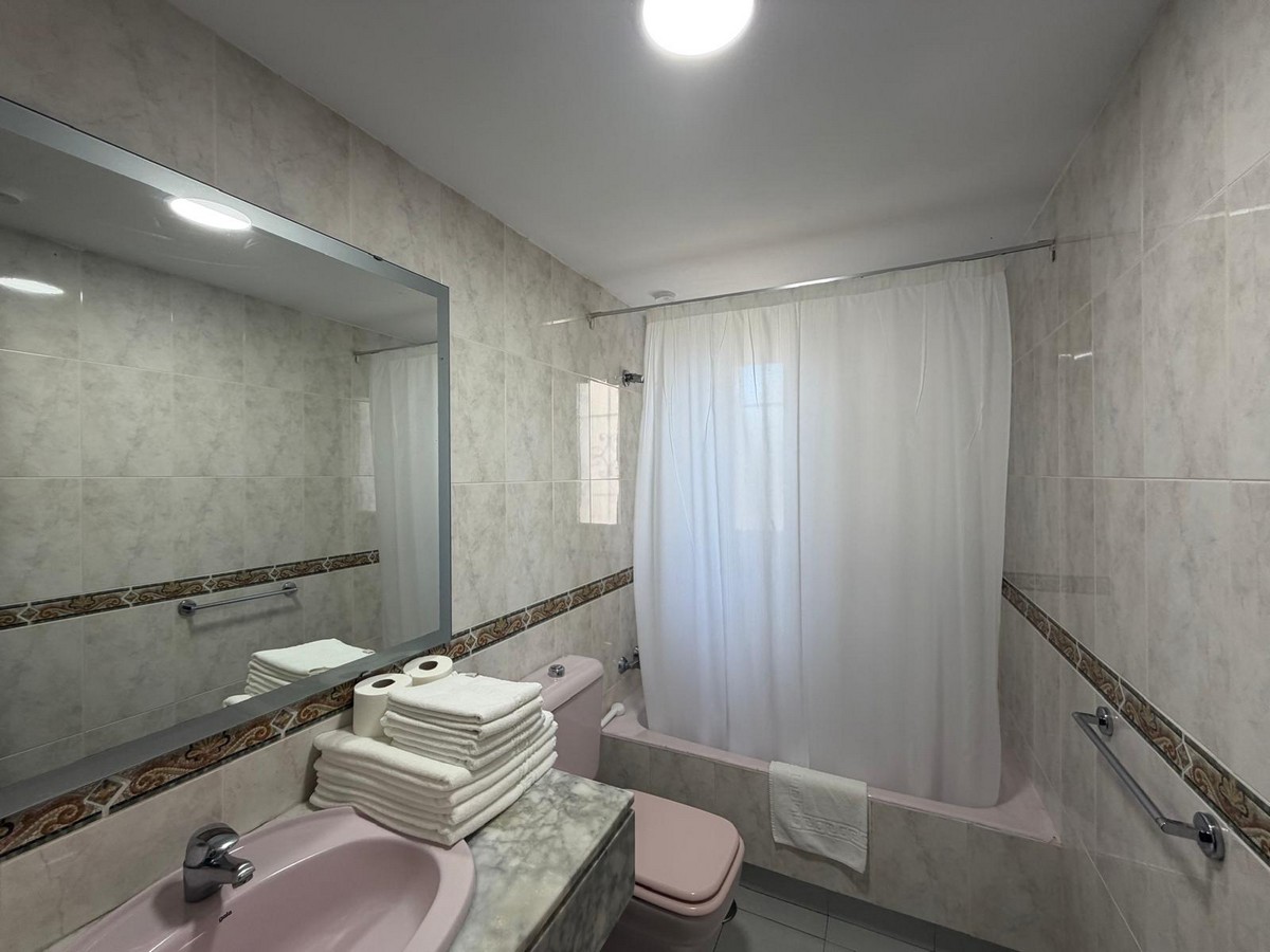 Appartamento al primo terra, complesso Golf Center Pueblo
