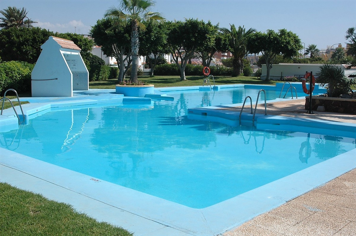 Wohnung in zweiter Strandreihe, Urb. Playa Serena