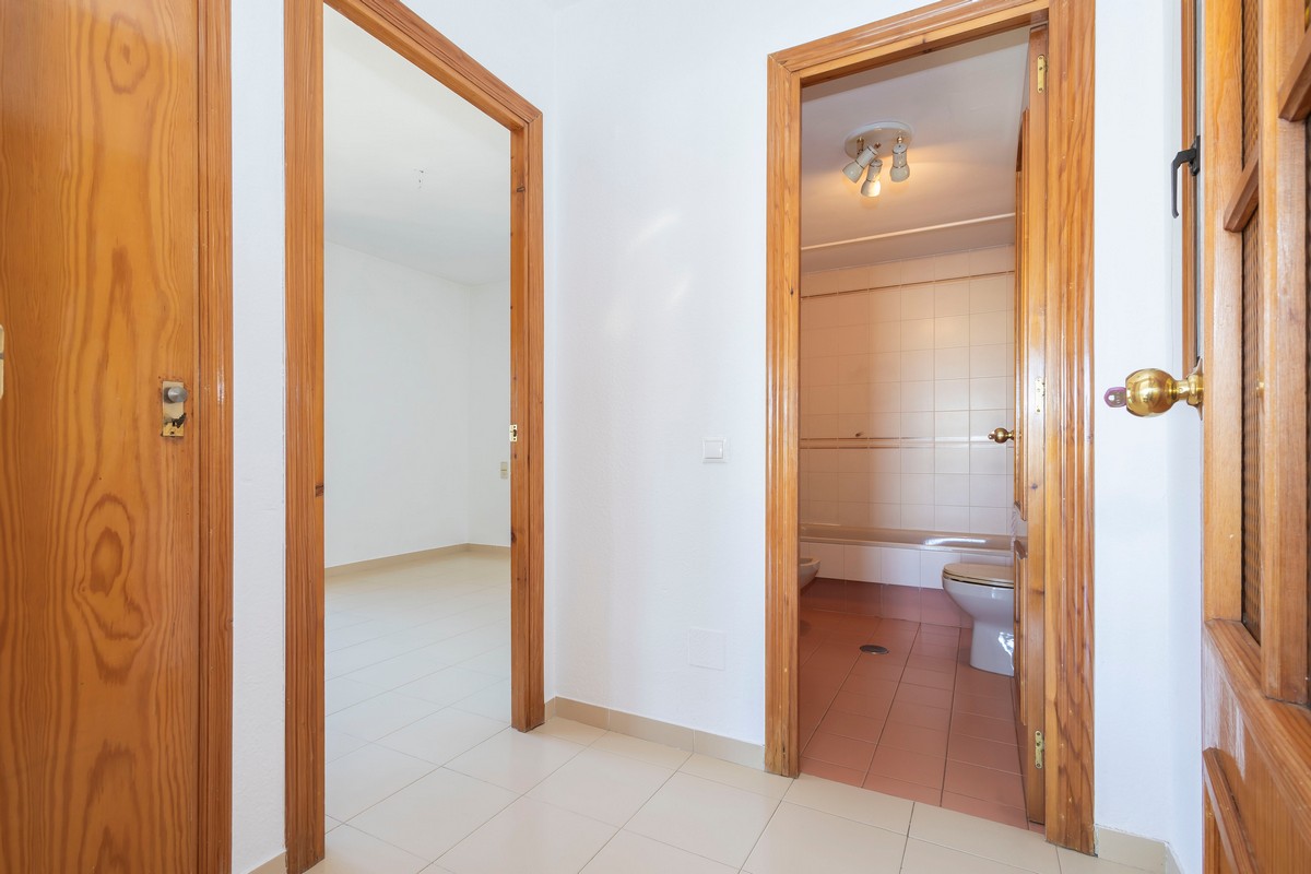 Wohnung in zweiter Strandreihe, Urb. Playa Serena