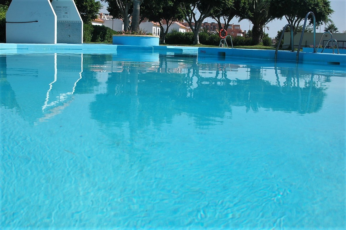 Wohnung in zweiter Strandreihe, Urb. Playa Serena