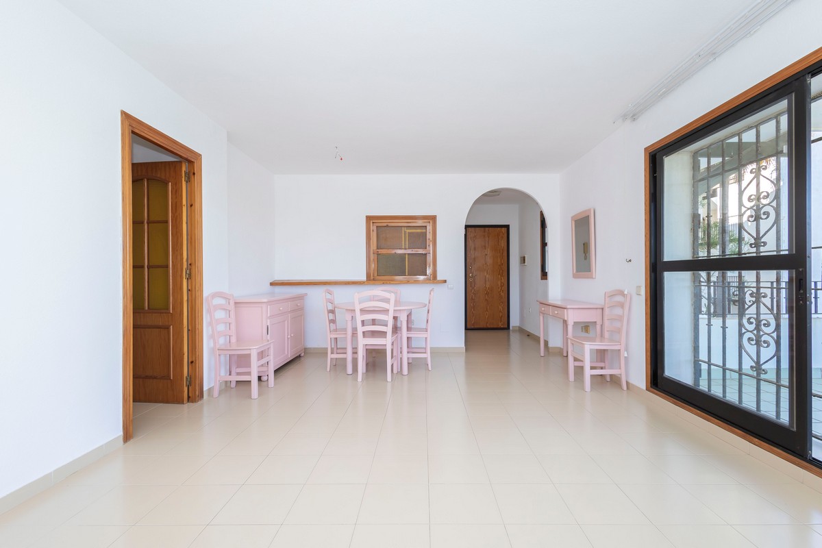 Wohnung in zweiter Strandreihe, Urb. Playa Serena