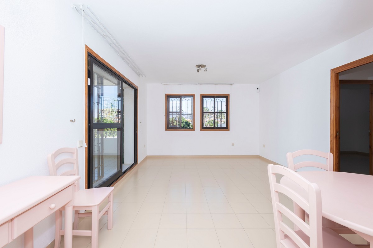 Wohnung in zweiter Strandreihe, Urb. Playa Serena